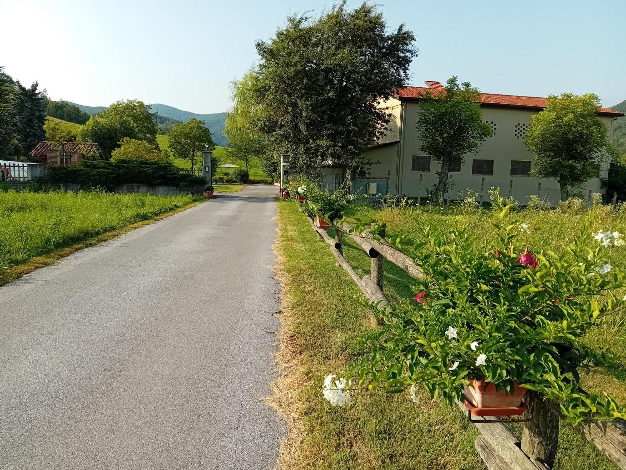 Bed and Breakfast L'Isola Dla Cerrea Mombasiglio Exterior foto