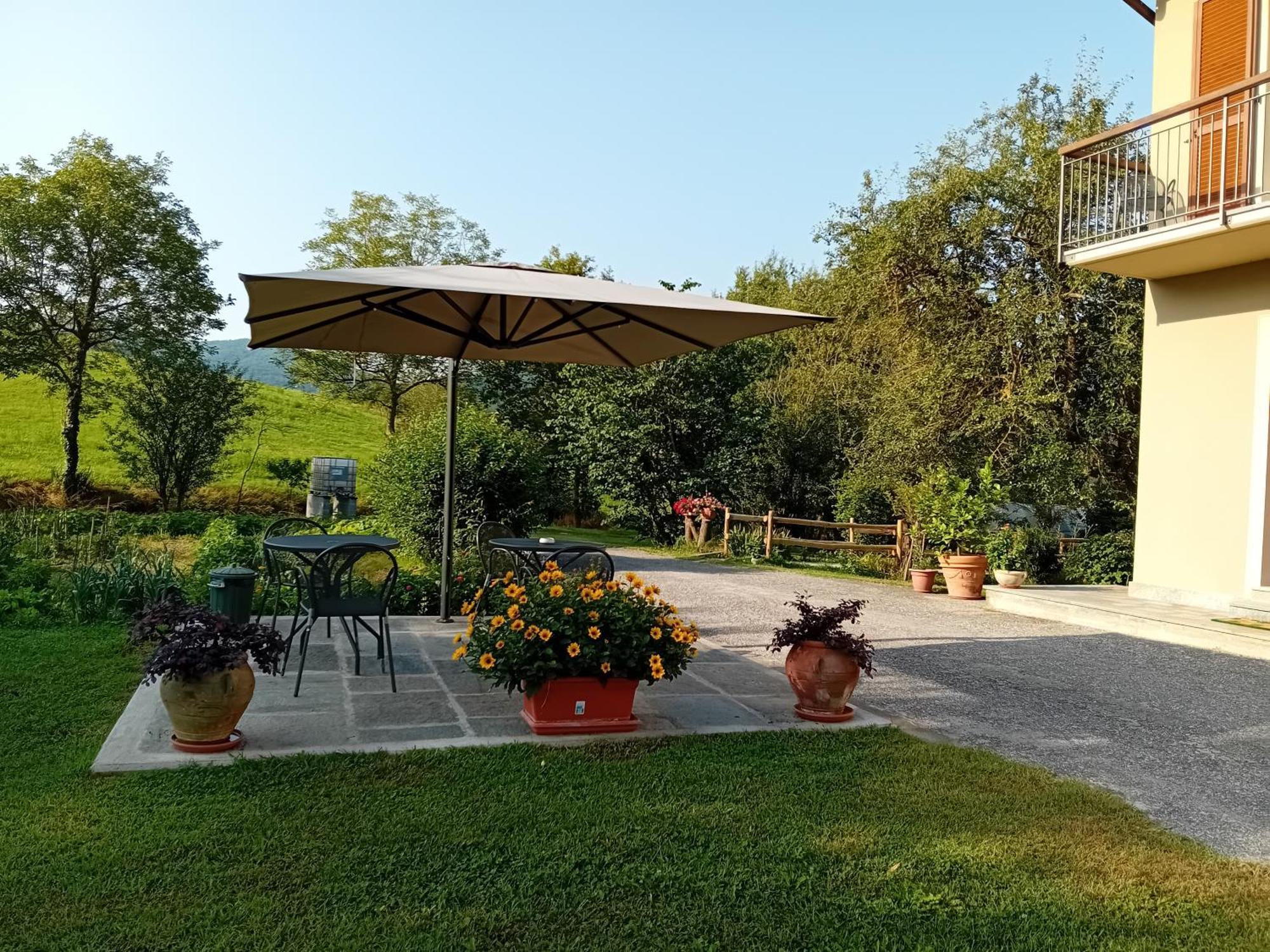 Bed and Breakfast L'Isola Dla Cerrea Mombasiglio Exterior foto