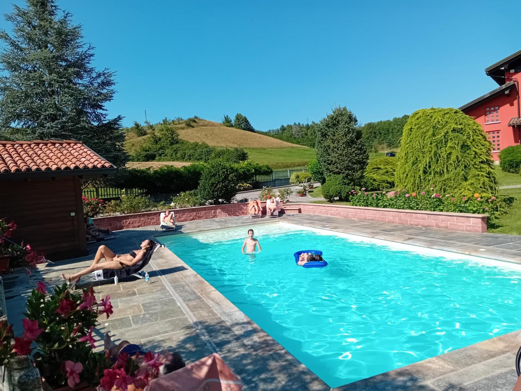 Bed and Breakfast L'Isola Dla Cerrea Mombasiglio Exterior foto